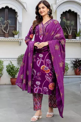 Women Floral Printed Regular Pure Cotton Kurta with Trousers & With Dupatta