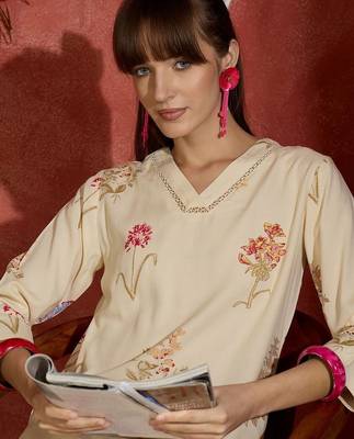 Women Floral Printed Regular Thread Work Kurta with Dhoti Pants 5