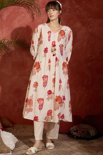 Women Floral Printed  Cotton A-Line Kurta with Trousers