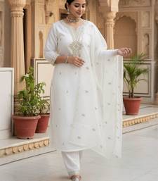 Floral Embroidered Notch Neck Sequinned Straight Kurta With Trousers & Dupatta