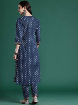 Ethnic Motifs Printed Panelled Beads & Stones Pure Cotton Kurta with Trousers 5