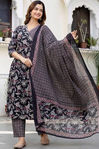 Women Floral Printed Angrakha Pure Cotton Kurta with Trousers & With Dupatta