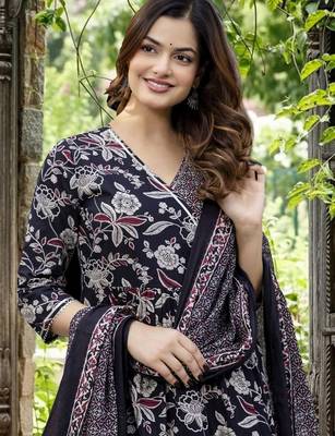 Women Floral Printed Angrakha Pure Cotton Kurta with Trousers & With Dupatta 2