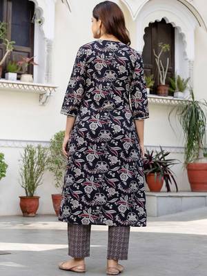 Women Floral Printed Angrakha Pure Cotton Kurta with Trousers & With Dupatta 5