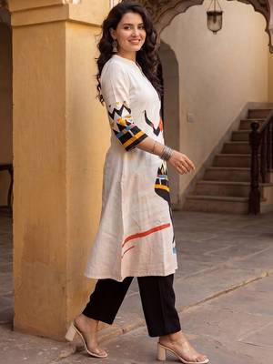 Women Printed Regular Kurta with Trousers 1