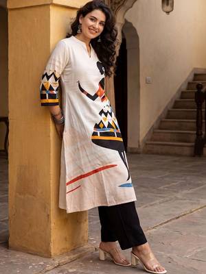 Women Printed Regular Kurta with Trousers 6