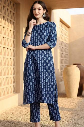 Women Ethnic Motifs Printed Regular Pure Cotton Kurta with Trousers