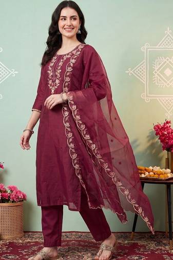Women Ethnic Motifs Embroidered Regular Thread Work Kurta with Trousers & With Dupatta