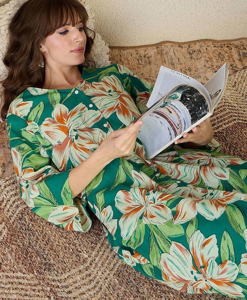 Women Floral Printed Regular Pure Cotton Kurta with Trousers