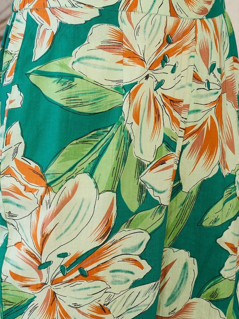 Women Floral Printed Regular Pure Cotton Kurta with Trousers
