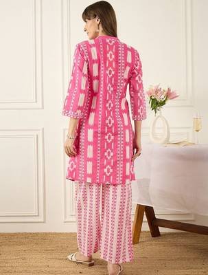 Women Printed Regular Pure Cotton Kurta with Trousers 6