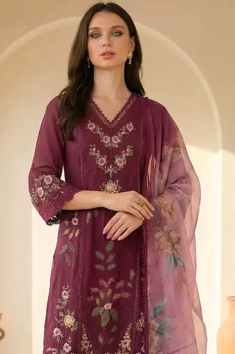 Women Floral Embroidered Regular Thread Work Pure Silk Kurta with Trousers & With Dupatta