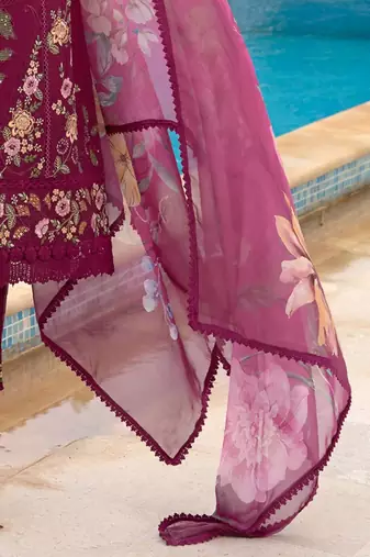 Women Floral Embroidered Regular Thread Work Pure Silk Kurta with Trousers & With Dupatta