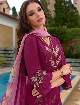 Women Floral Embroidered Regular Thread Work Pure Silk Kurta with Trousers & With Dupatta 6