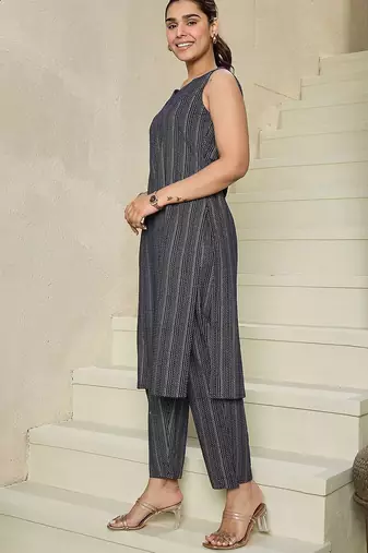 Striped Regular Pure Cotton Kurta With Trousers