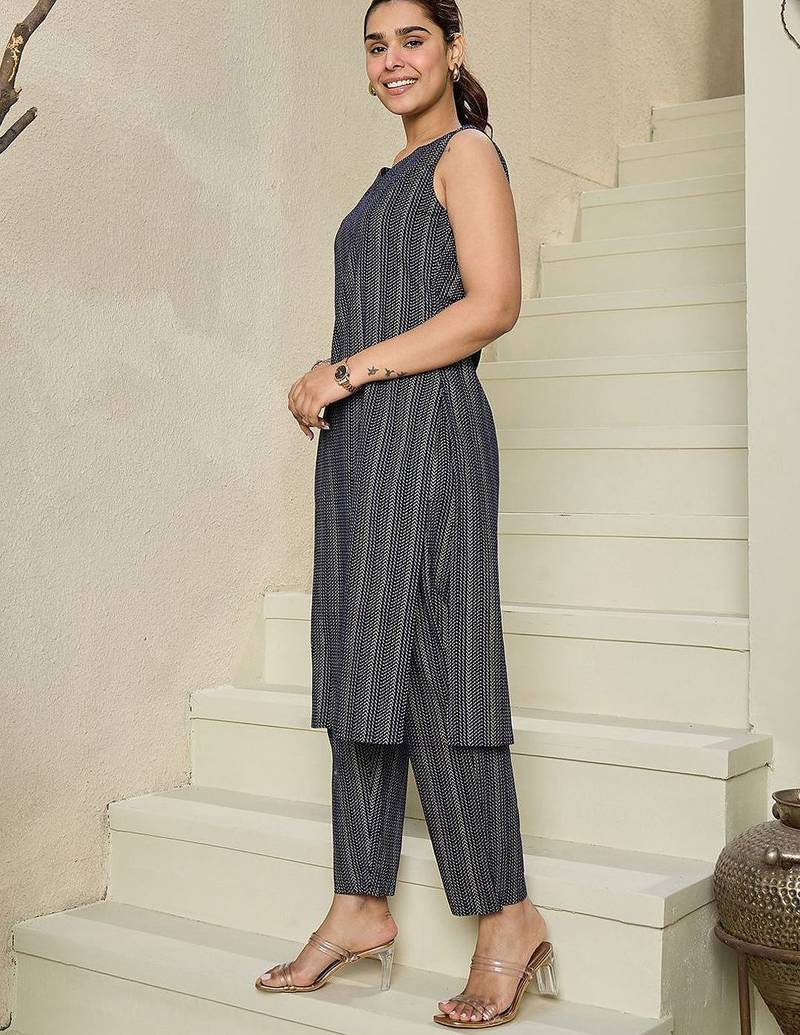 Striped Regular Pure Cotton Kurta With Trousers