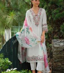Floral Yoke Design Notch Neck Thread Work A-Line Kurta & Dupatta with Trousers