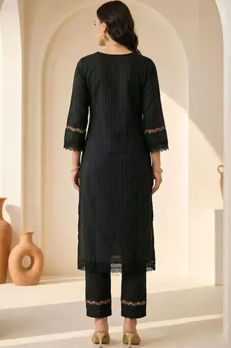 Women Ethnic Motifs Embroidered Regular Thread Work Pure Cotton Kurta with Trousers & With Dupatta