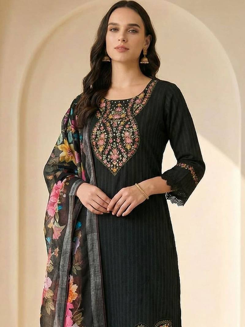 Women Ethnic Motifs Embroidered Regular Thread Work Pure Cotton Kurta with Trousers & With Dupatta
