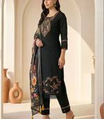 Women Floral Embroidered Regular Thread Work Pure Cotton Kurta with Trousers & With Dupatta