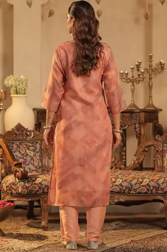Women Floral Embroidered Regular Thread Work Chanderi Cotton Kurta with Trousers & With Dupatta