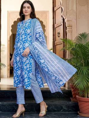 Women Floral Printed Regular Pure Cotton Kurta with Trousers & With Dupatta 1