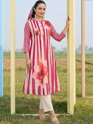 Women Printed Regular Pure Cotton Kurta with Trousers 6