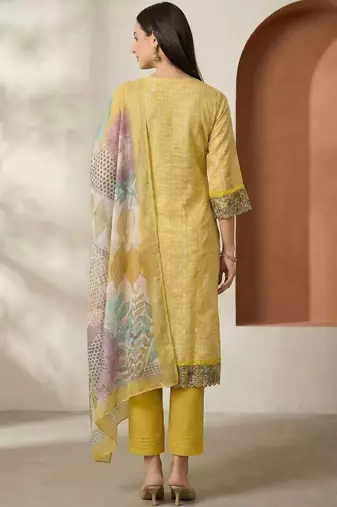 Women Ethnic Motifs Printed Regular Thread Work Linen Kurta with Trousers & With Dupatta