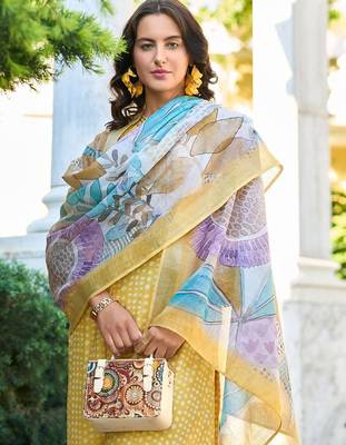 Women Ethnic Motifs Printed Regular Thread Work Linen Kurta with Trousers & With Dupatta 3