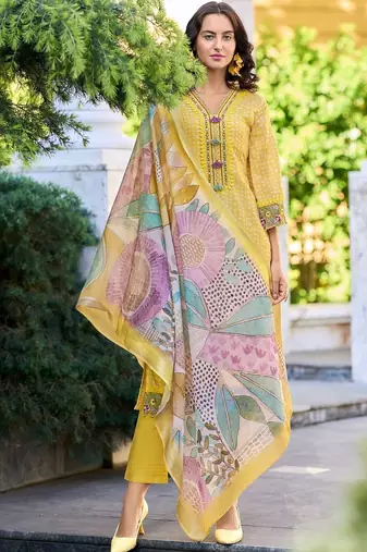 Women Ethnic Motifs Printed Regular Thread Work Linen Kurta with Trousers & With Dupatta