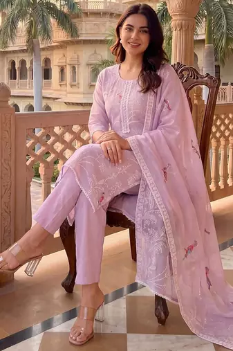 Women Ethnic Motifs Embroidered Regular Thread Work Kurta with Trousers & With Dupatta