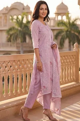 Women Ethnic Motifs Embroidered Regular Thread Work Kurta with Trousers & With Dupatta