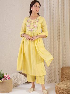 Women Floral Embroidered Empire Mirror Work Pure Cotton Kurta with Trousers & With Dupatta 7