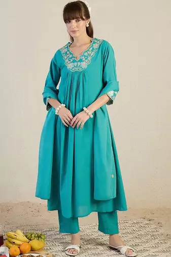 Women Floral Embroidered Panelled Beads and Stones Pure Cotton Kurta with Trousers & With Dupatta