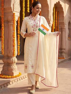 Floral Embroidered Pure Cotton Kurta with Trousers & Dupatta 1