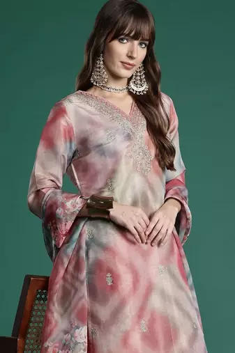 Women Printed Regular Thread Work Kurta with Trousers & With Dupatta