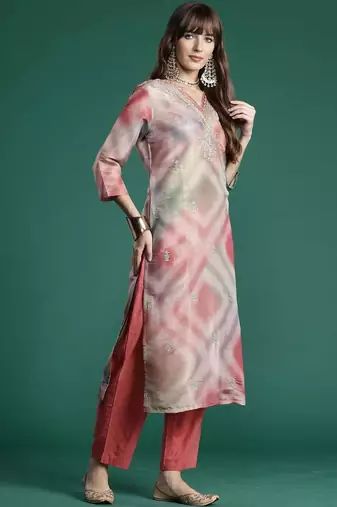 Women Printed Regular Thread Work Kurta with Trousers & With Dupatta