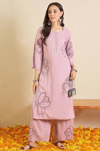Women Floral Embroidered Regular Thread Work Kurta with Palazzos