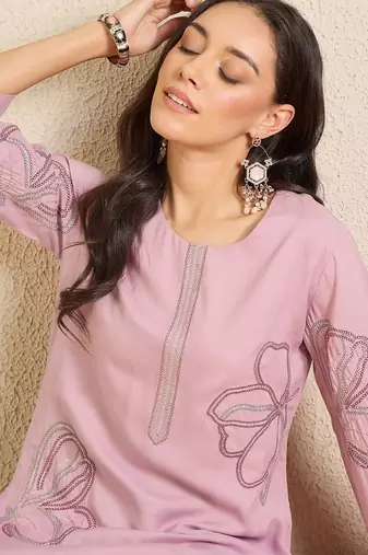 Women Floral Embroidered Regular Thread Work Kurta with Palazzos