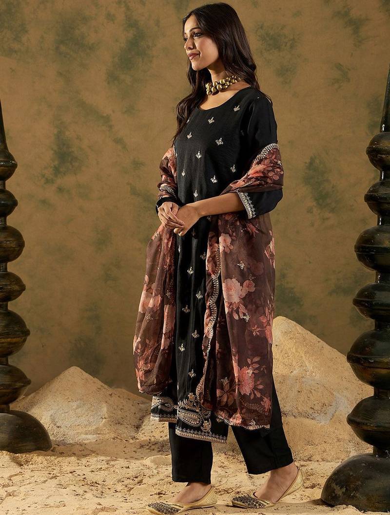 Ethnic Motifs Embroidered Kurta with Trousers & Dupatta