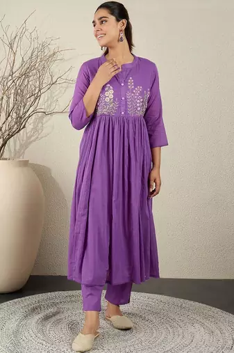 Floral Embroidered Empire Thread Work Pure Cotton Kurta With Trousers & Dupatta