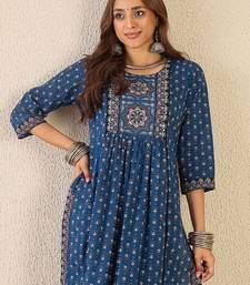 Women Ethnic Motifs Printed Panelled  Cotton Kurta with Trousers