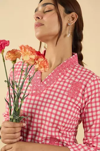 Women Regular Thread Work Pure Cotton Kurta with Trousers