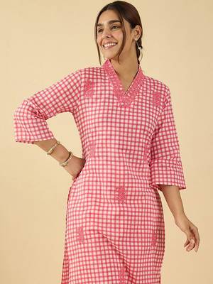 Women Regular Thread Work Pure Cotton Kurta with Trousers 6