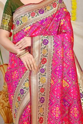 Rani pink patola silk blend saree with blouse piece 4