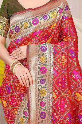 Red patola silk blend saree with blouse piece 4