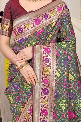 Dark green patola silk blend saree with blouse piece 4