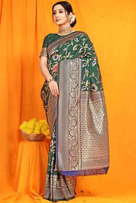 Bottle green banarasi silk blend saree with zari woven border 1