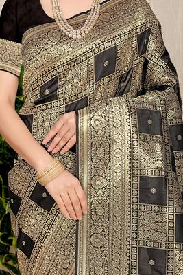 Black banarasi silk blend saree with zari checkered weave 4