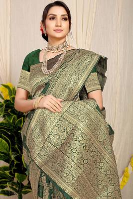 Bottle green banarasi silk blend saree with zari checkered weave 3